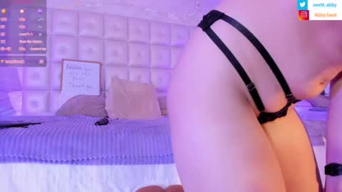 Snapshot of abbysweet1_ chatting on December 2024 02:44:01 PM Abigail online show from December 2024 02:44:01 PM