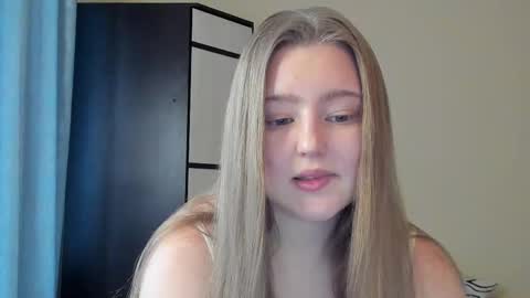 Abby    Stream at Sat  Sun  Mon  Fri online show from March 2025 02:54:01 PM