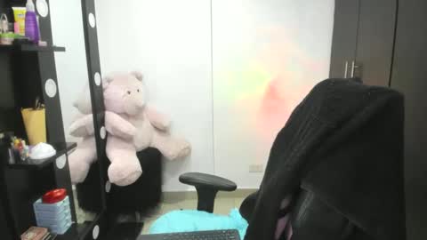     online show from December 2024 03:53:02 AM