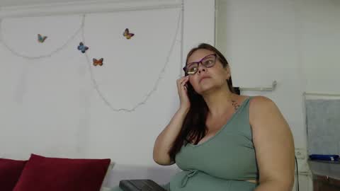 abigail_jhonss online show from January 2025 05:52:02 AM