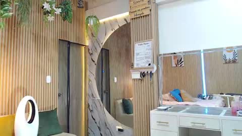 abigailowensss online show from March 2026 05:20:01 PM