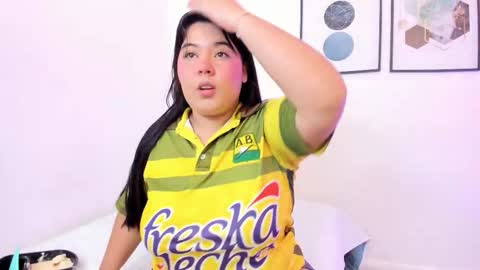 Snapshot of abriil7 chatting on October 2025 03:29:02 AM Abriil online show from October 2025 03:29:02 AM