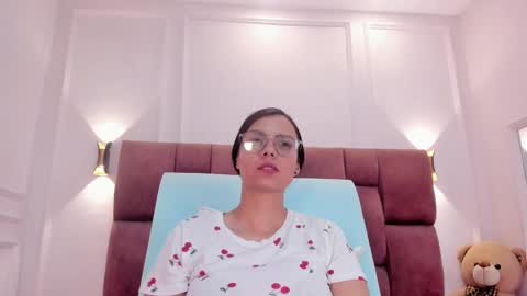 Snapshot of abril_jones10 chatting on December 2024 10:43:01 AM Abril jones online show from December 2024 10:43:01 AM