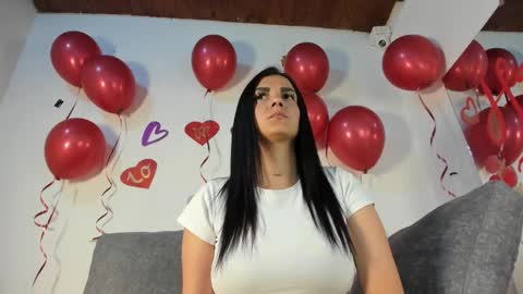 Snapshot of abril_jones10 chatting on February 2025 03:54:01 AM Abril jones online show from February 2025 03:54:01 AM