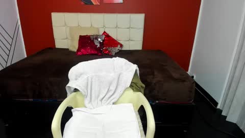 ABRIL online show from December 2024 08:08:01 PM