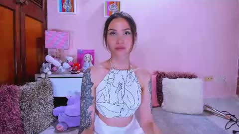 Abril online show from July 2026 07:23:01 AM