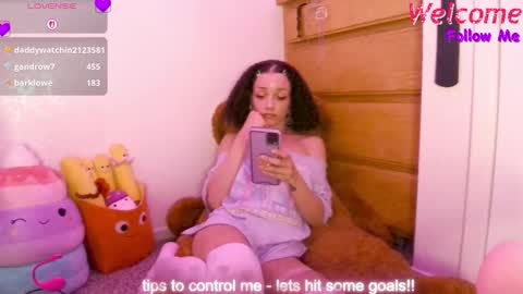 Snapshot of abruisedpeach chatting on November 2025 07:29:01 AM Peach online show from November 2025 07:29:01 AM