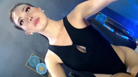 Miss Sophie online show from September 2025 02:33:01 AM