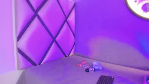 Snapshot of aby_tayloor chatting on December 2025 12:14:01 PM Aby online show from December 2025 12:14:01 PM