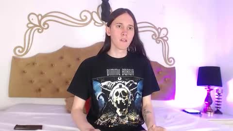 Snapshot of abysskingg chatting on December 2025 12:21:01 PM Abyss King online show from December 2025 12:21:01 PM