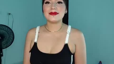 Snapshot of abyy_thomson chatting on January 2026 07:12:02 AM abyy_thomson online show from January 2026 07:12:02 AM