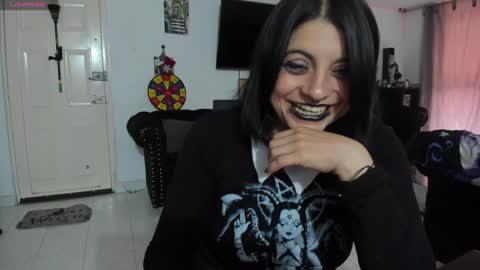 Alice online show from December 2024 09:41:01 PM