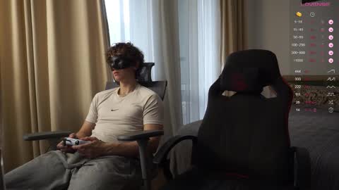 Adam online show from September 2025 11:22:02 AM