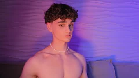 Adam online show from October 2025 04:05:02 PM