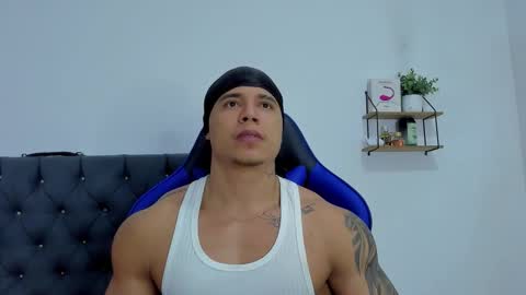 adam boss online show from December 2025 05:46:01 AM