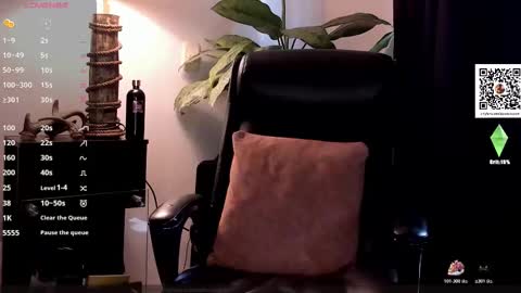 Adam online show from October 2025 02:10:01 PM