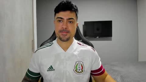 adam clarke online show from February 2025 02:26:01 AM