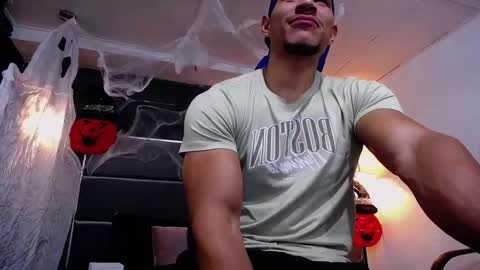 adam_fit19cm online show from November 2025 01:56:02 PM