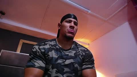 adam_fit19cm online show from April 2026 01:56:02 PM