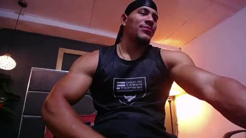 adam_fit19cm online show from April 2026 02:08:01 PM