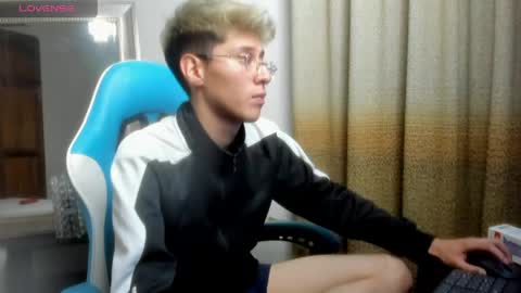 Adam online show from April 2026 12:55:02 AM