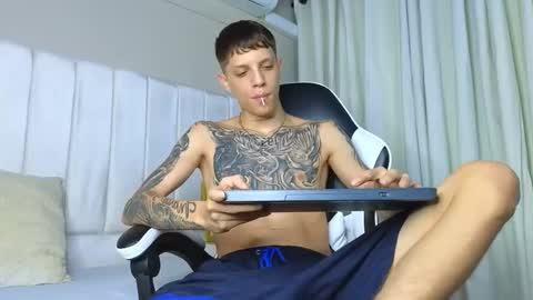 Adam online show from September 2025 07:47:02 PM