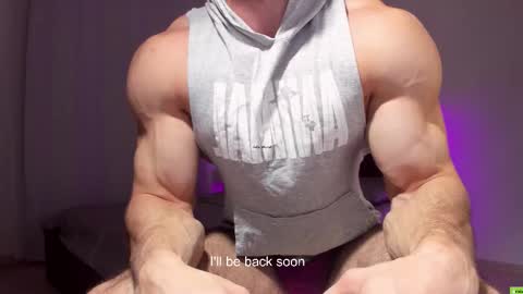 Snapshot of adam_muscle_ chatting on September 2025 05:24:01 PM Adam online show from September 2025 05:24:01 PM