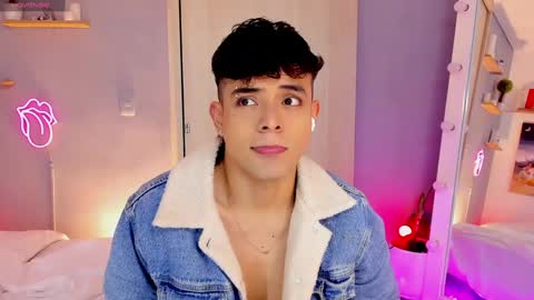 Snapshot of adam_sword4 chatting on January 2025 06:20:01 AM Alan and Jordan online show from January 2025 06:20:01 AM