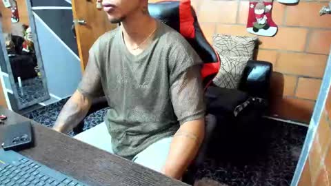 Adam Valencia online show from December 2024 03:44:01 AM