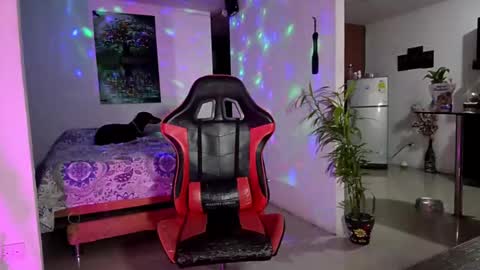 Adam Valencia online show from February 2026 02:53:01 AM