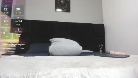 adam_walker_1 online show from April 2026 05:30:01 PM