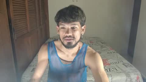 Snapshot of adam_x256 chatting on February 2025 01:10:01 AM instagram adam x256 online show from February 2025 01:10:01 AM