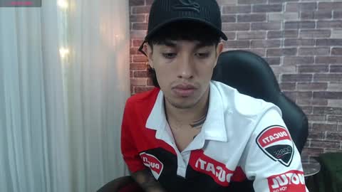 Adam online show from January 2025 04:25:02 AM