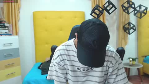 Adam online show from January 2025 07:17:01 AM