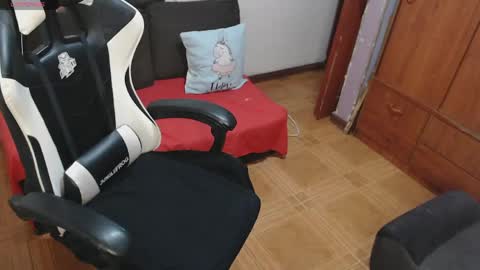 adams_mel online show from May 2026 12:49:02 AM