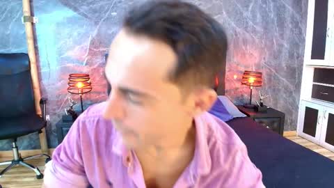 Im Adams Sanz online show from March 2026 07:08:01 PM