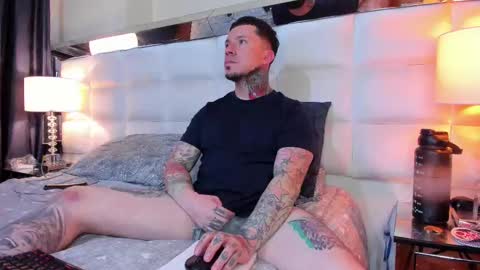 Adam online show from October 2025 05:51:01 AM