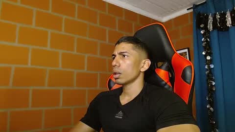 Adan Sin online show from January 2025 01:52:01 PM