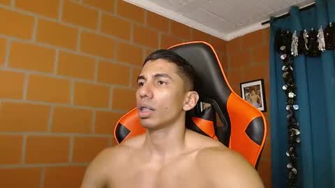 Adan Sin online show from February 2025 11:58:02 PM