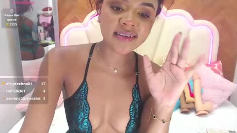 adarose_ online show from June 2026 11:30:02 PM