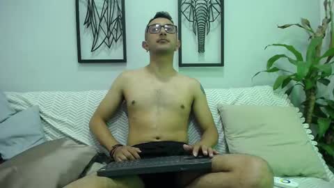 addam_hunter online show from November 2025 02:12:01 AM