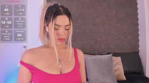 A D D I S O N  online show from February 2025 08:37:01 PM