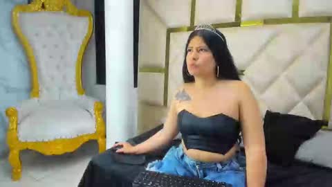 Addison online show from October 2025 09:00:02 PM