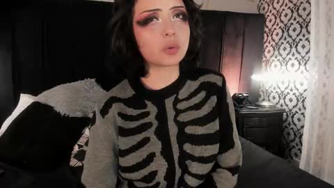 Ade  online show from December 2025 07:37:01 AM