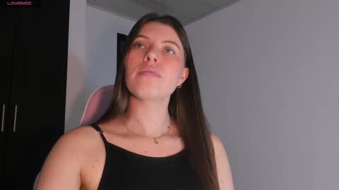 Snapshot of adela_parker chatting on December 2024 09:00:02 PM Adela Parker online show from December 2024 09:00:02 PM