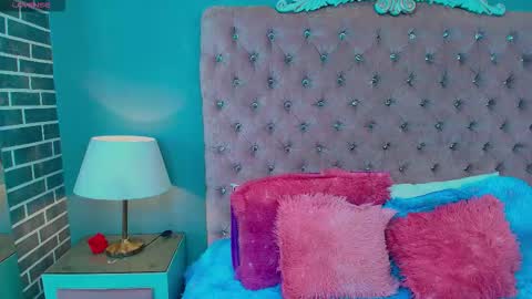 Snapshot of adelainebest chatting on September 2025 03:05:01 AM Adelaine online show from September 2025 03:05:01 AM