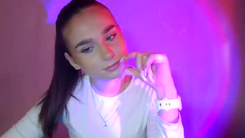 Adele Amore online show from March 2025 07:38:02 AM