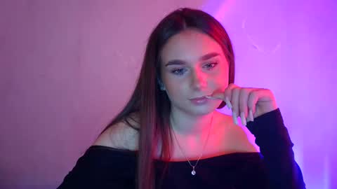 Adele Amore online show from March 2025 11:01:02 AM