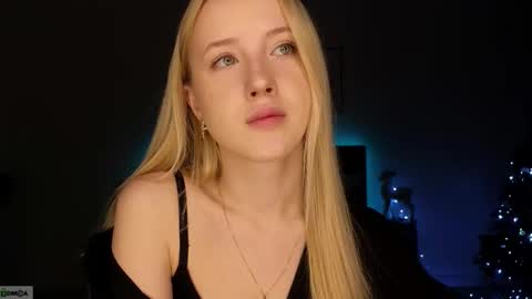 Snapshot of adele_armas chatting on December 2025 09:21:02 PM Adele online show from December 2025 09:21:02 PM