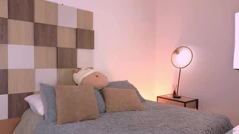 Andrea online show from February 2026 11:37:01 AM